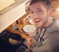 Calvin Harris eating non vegetarian food